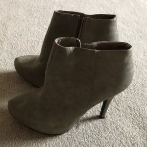 3-4 inch booties. NEVER WORN